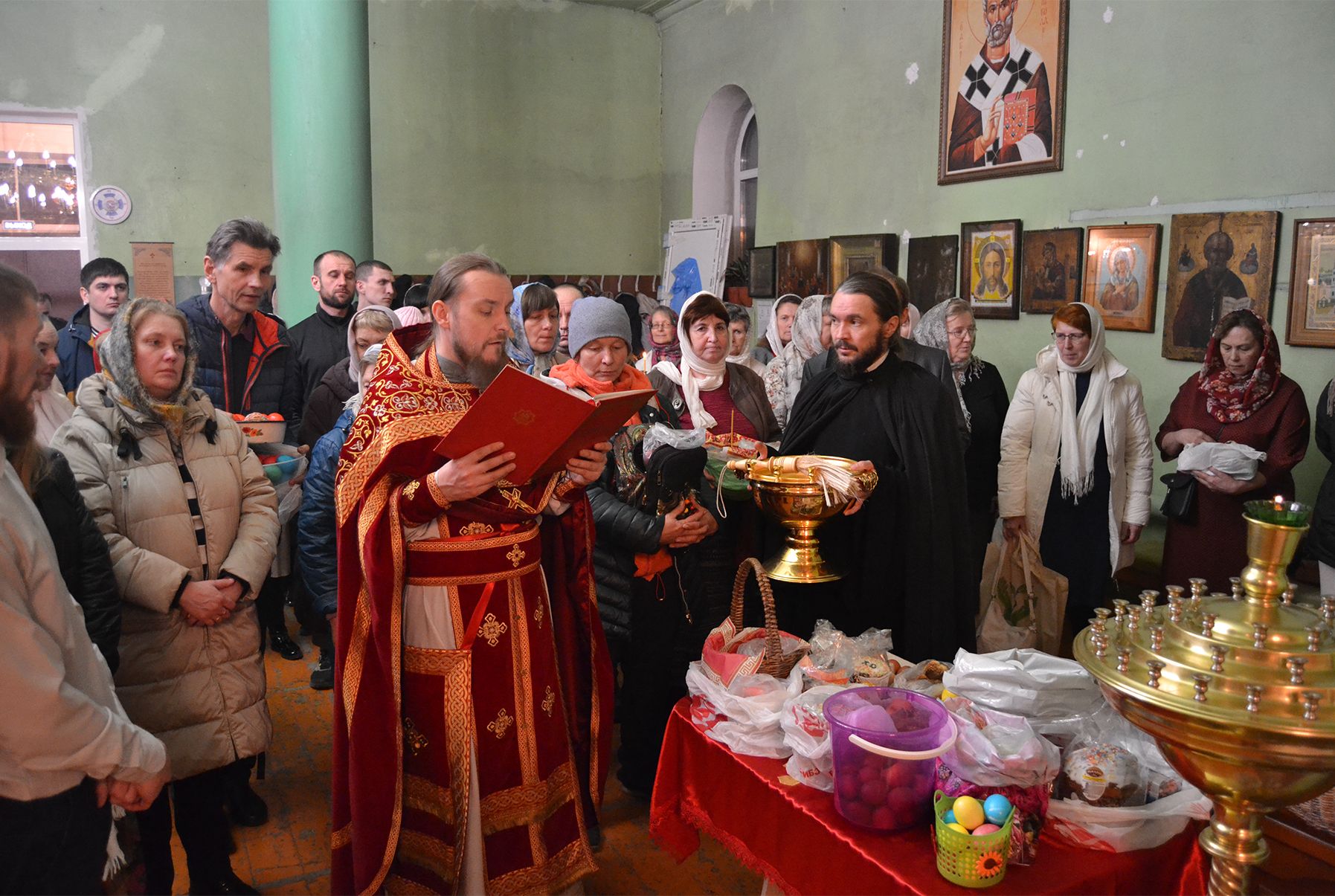 Пасхальное богослужение в Троицком храме